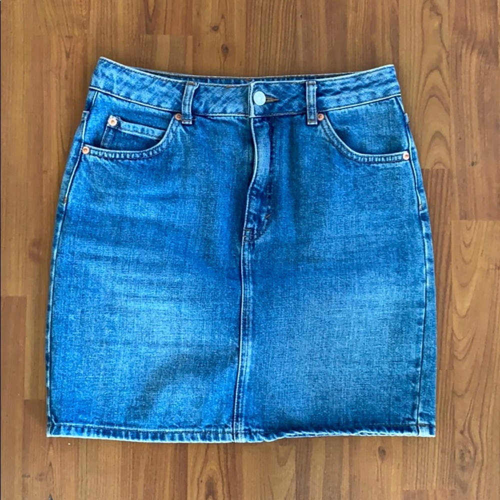 **LAST CHANCE** Topshop Denim Skirt